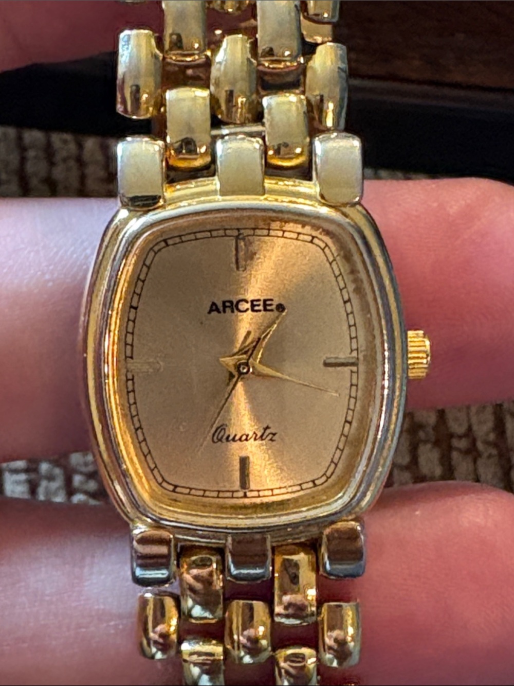 Vintage 80s ARCEE Gold-Tone Women's Quartz Watch